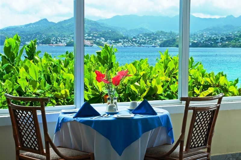 Flamboyant Hotel & Villas St. George's Restoran fotoğraf